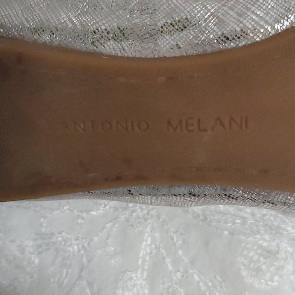 Antonio Melani Silver Metallic Comfortable Flats - Picture 6 of 8